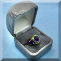 J08. 18K Gold and enamel ring. 